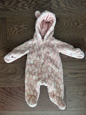 Carters Size Newborn Baby Girl's Fleece Bunting Suit
